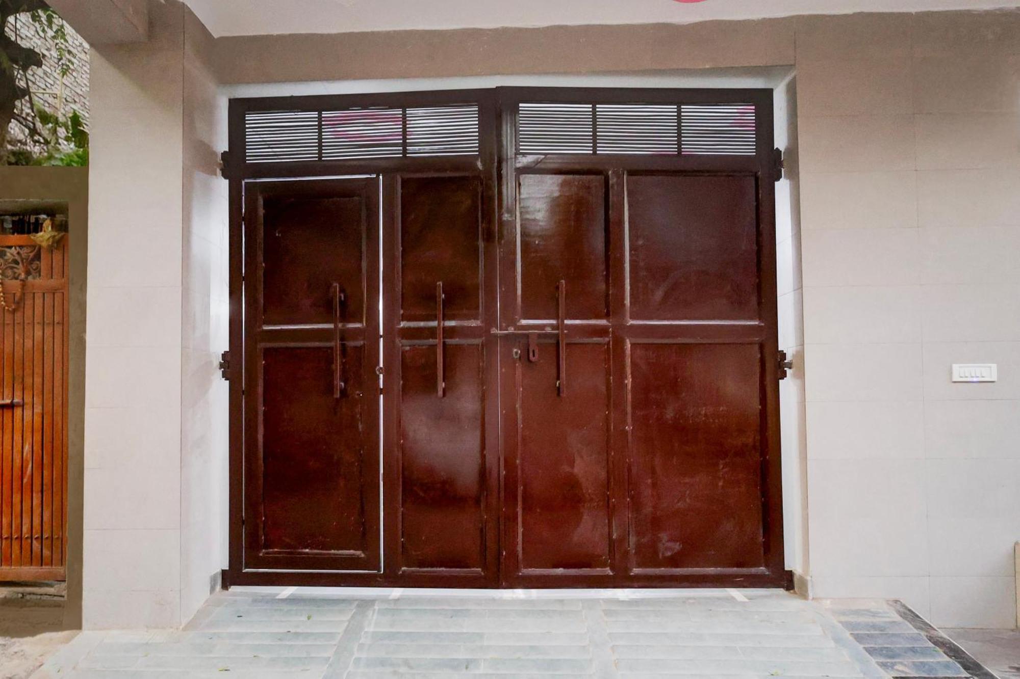 Hotel The Arrow Near Paschim Vihar Delhi  Esterno foto